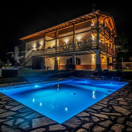 La Genzianella Affittacamere Santo Stefano dʼAveto Exterior foto
