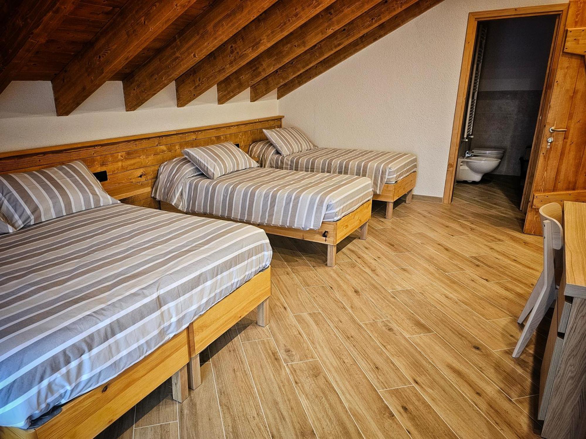 La Genzianella Affittacamere Santo Stefano dʼAveto Exterior foto